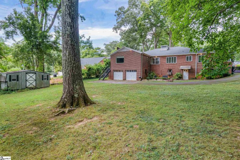Property image 3 at 395 Forest Avenue, Spartanburg, SC 29302