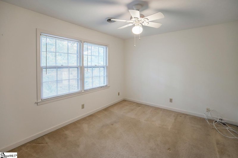 Property image 4 at 10 Raintree Court, Taylors, SC 29687