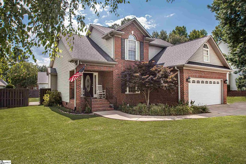 Property image 2 at 806 Bluffton Drive, Roebuck, SC 29376