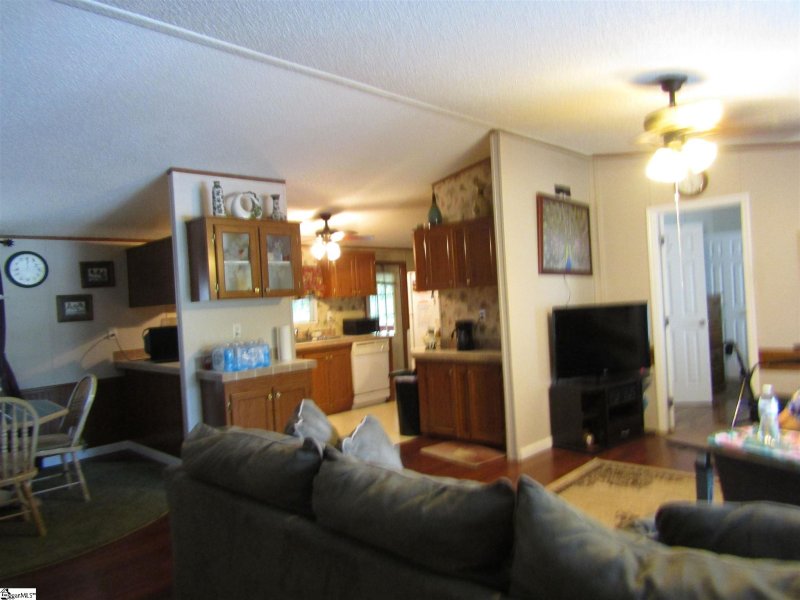 Property image 4 at 3 Militia Court, Simpsonville, SC 29680