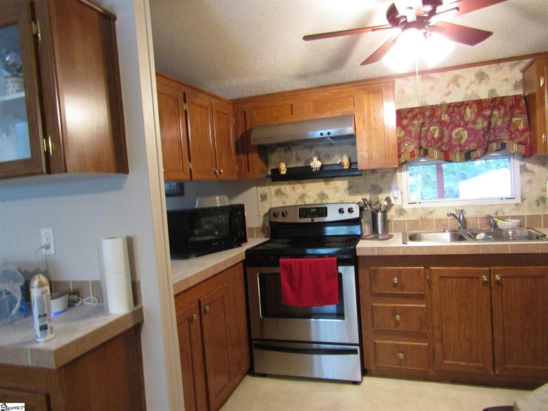 Property image 5 at 3 Militia Court, Simpsonville, SC 29680