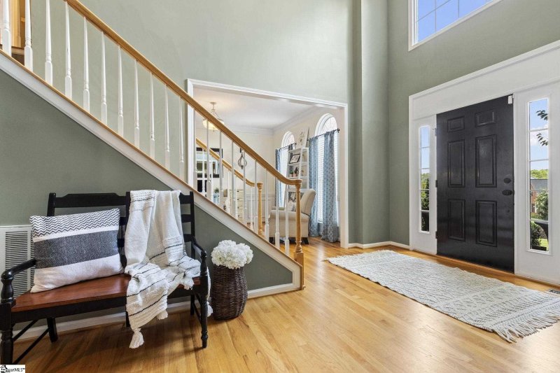 Property image 2 at 105 Pepperwood Drive, Greenville, SC 29611