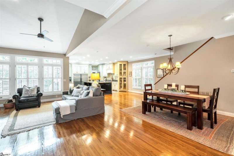 Property image 4 at 124 Lowther Hall Lane, Greenville, SC 29615