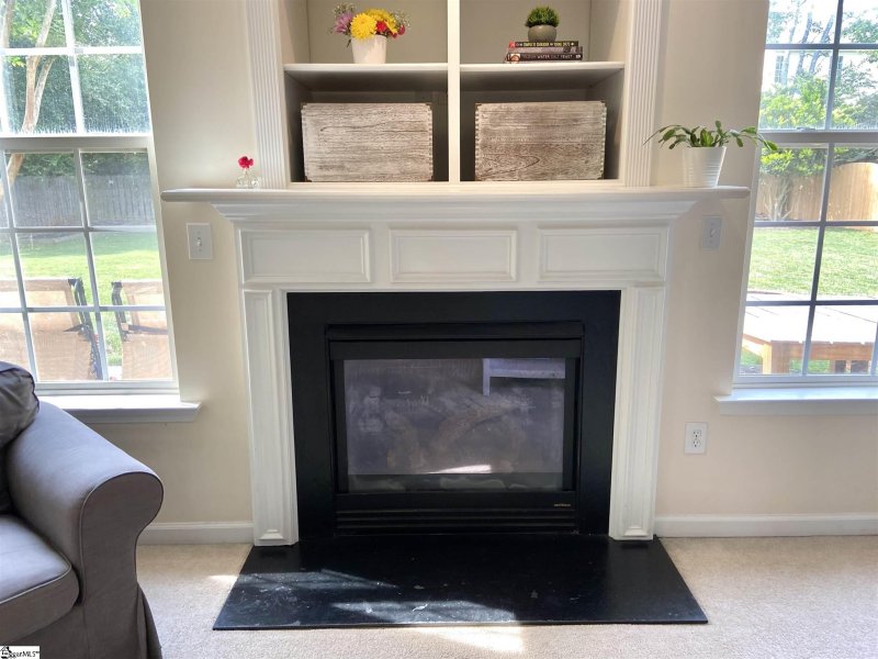 Property image 3 at 8 Crevasse Lane, Greenville, SC 29617