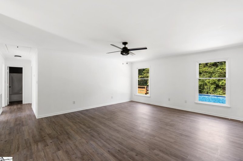 Property image 4 at 19 Earline Drive, Taylors, SC 29687