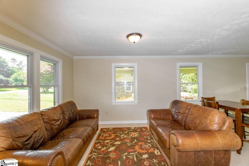 Property image 4 at 102 Pinefield Drive, Greenville, SC 29605