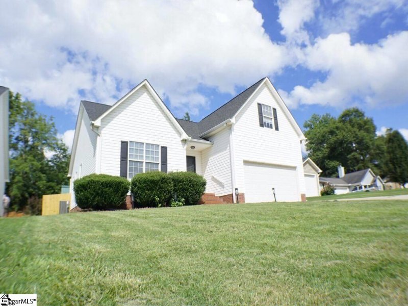 Property image 3 at 107 Ketchitan Court, Greenville, SC 29605