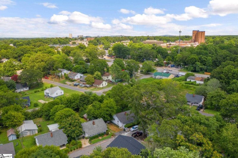 Property image 3 at 35 Ross Street, Greenville, SC 29611