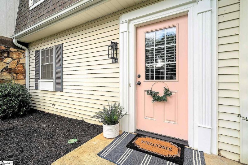 Property image 3 at 119 Shady Tree Drive, Taylors, SC 29687