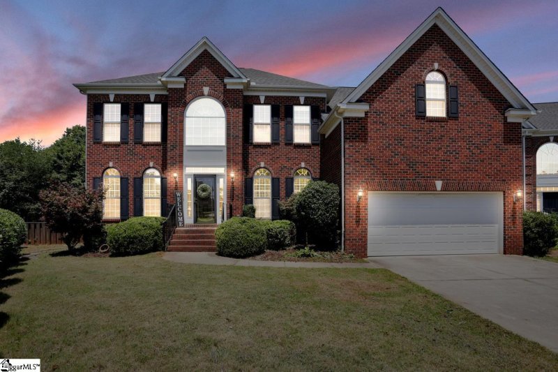 Property image 2 at 1008 Carriage Park Circle, Greer, SC 29650