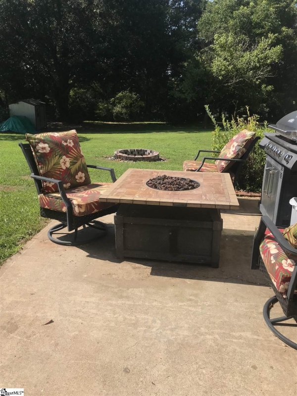 Property image 5 at 410 Meadors Avenue, Greenville, SC 29605