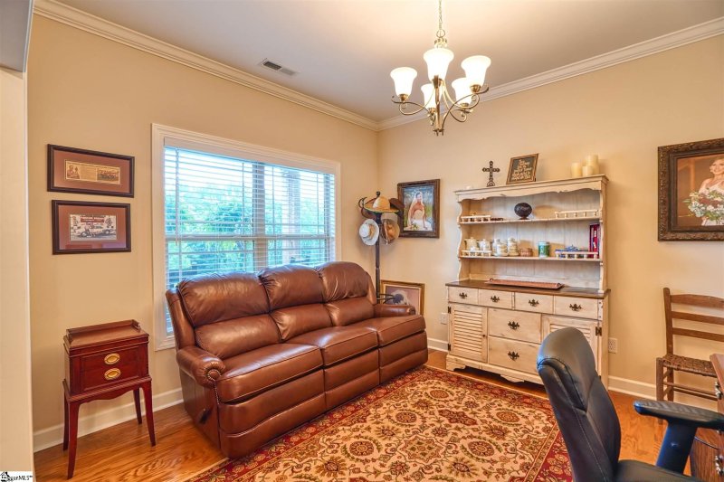 Property image 5 at 4 Calderwood Court, Greer, SC 29651