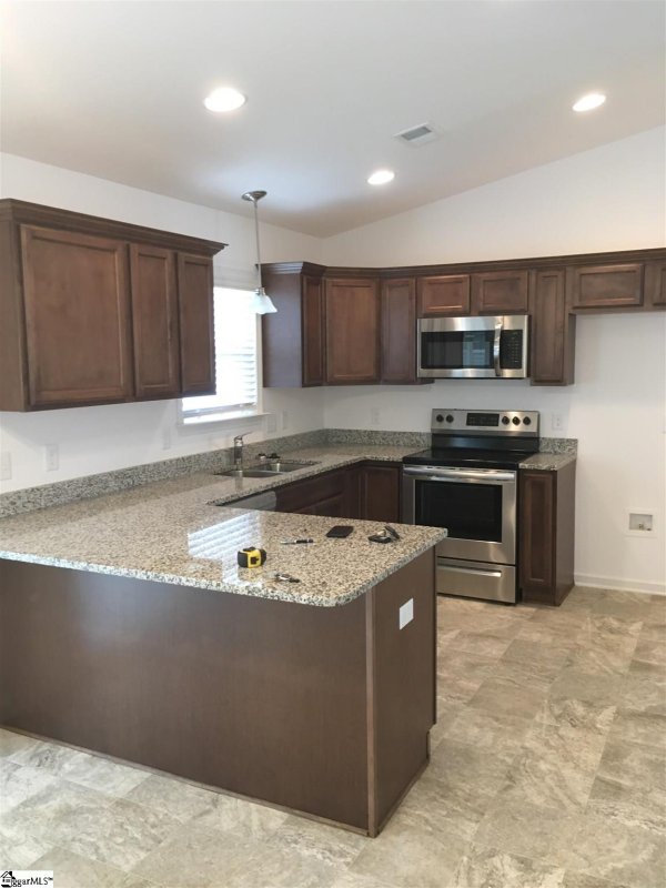 Property image 5 at 202 Everard Lane, Greer, SC 29650-1094