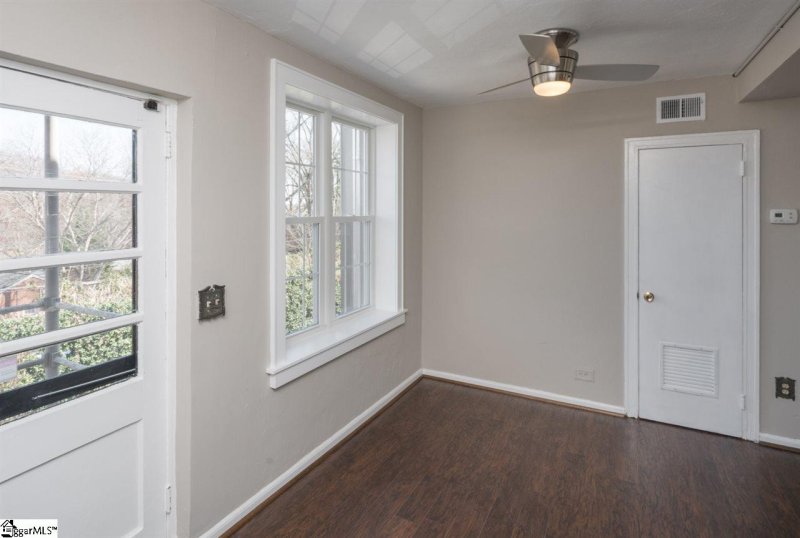 Property image 4 at 601 Cleveland 5D Street, Greenville, SC 29601