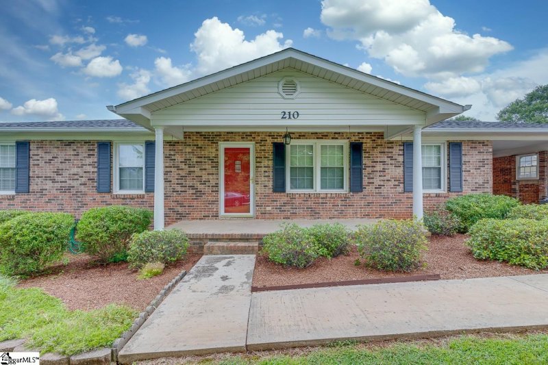 Property image 4 at 210 Bentwood Drive, Piedmont, SC 29673