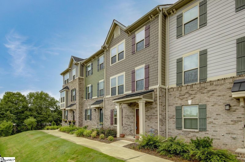 Property image 2 at 49 Itasca Drive, Greenville, SC 29609