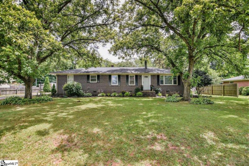 Property image 3 at 106 Buddy Avenue, Greer, SC 29651