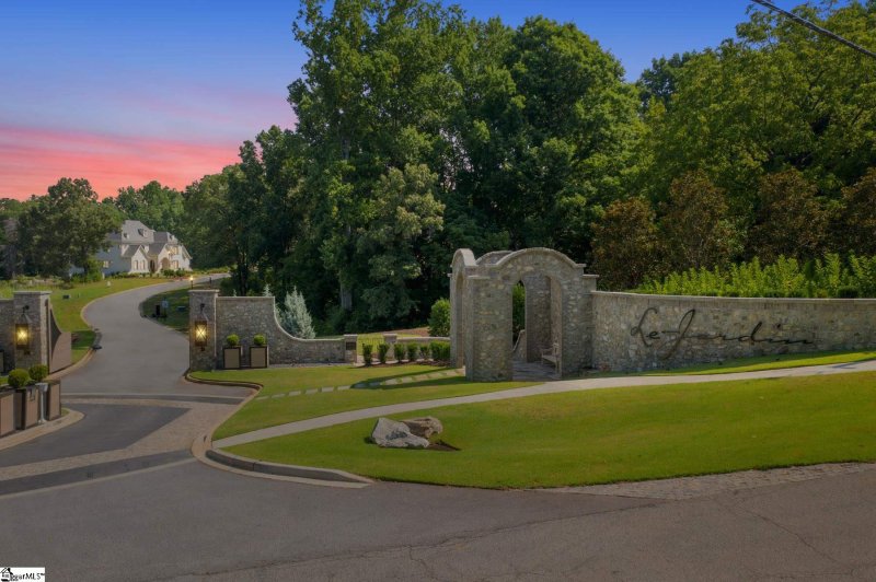 Property image 3 at 566 Adaliz Way, Greer, SC 29650