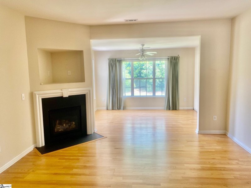 Property image 4 at 690 Ivybrooke Avenue, Greenville, SC 29615