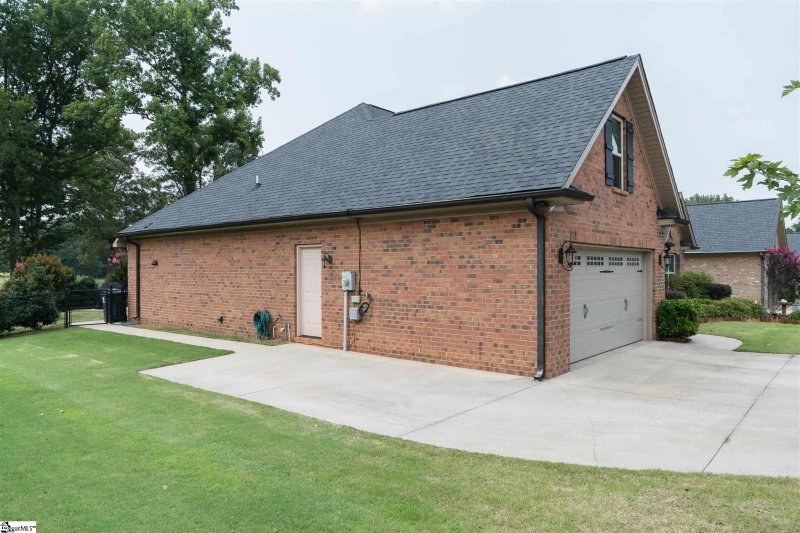 Property image 3 at 811 E Frank Bush Avenue, Inman, SC 29349