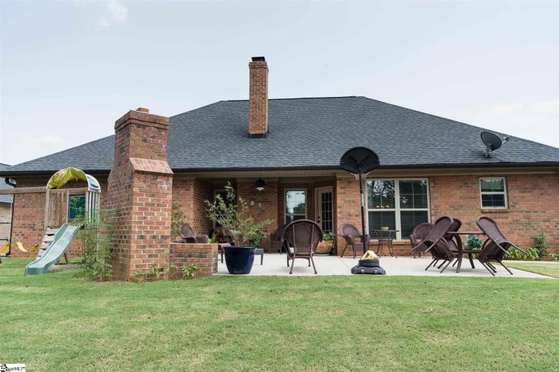 Property image 4 at 811 E Frank Bush Avenue, Inman, SC 29349