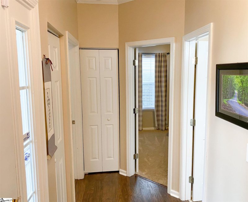 Property image 5 at 14 Waterfield Court, Greer, SC 29650