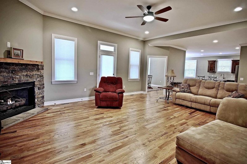 Property image 3 at 102 Timberstone Trail, Six Mile, SC 29682