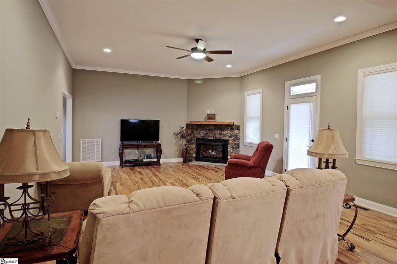 Property image 4 at 102 Timberstone Trail, Six Mile, SC 29682