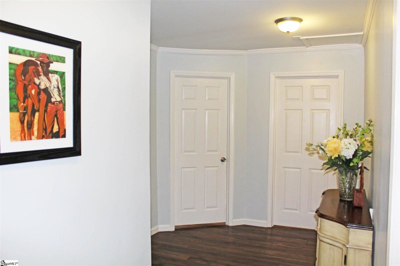 Property image 3 at 301 Parkston Avenue, Greenville, SC 29605