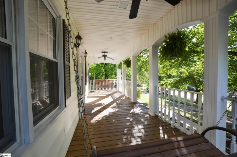 Property image 4 at 320 Eastcliffe Way, Greenville, SC 29611