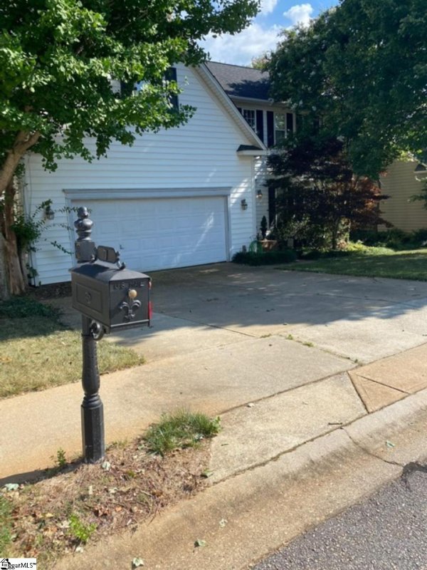 Property image 2 at 7 Belmont Stakes Way, Greenville, SC 29615