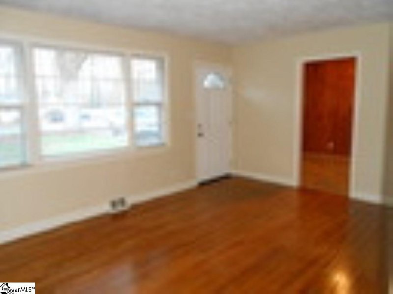 Property image 3 at 111 N Wingate Road, Greenville, SC 29605