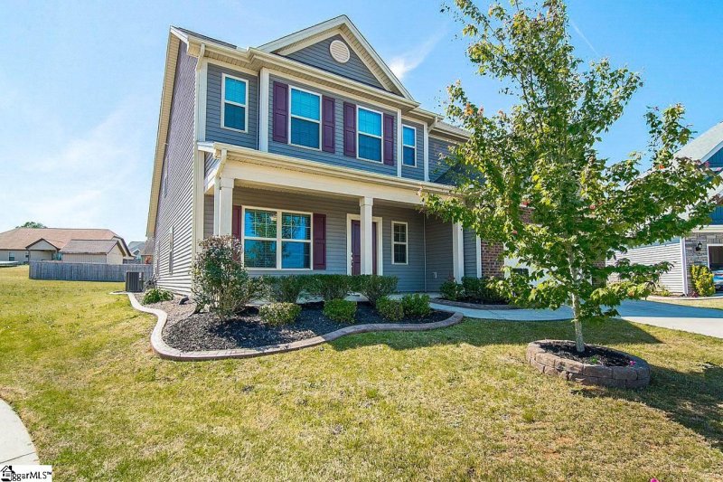 Property image 3 at 523 Ellersly Court, Boiling Springs, SC 29316