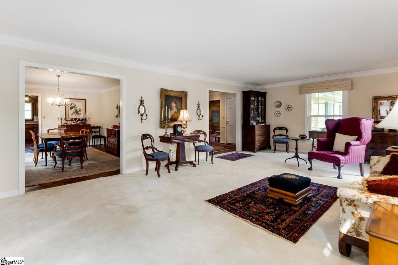 Property image 5 at 208 Stonehedge Drive, Greenville, SC 29615