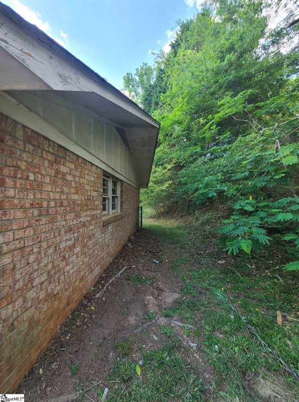 Property image 3 at 20 Birchbark Drive, Greenville, SC 29611