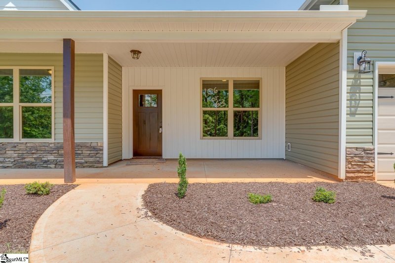 Property image 4 at 106 Inlet Pointe Drive, Anderson, SC 29625