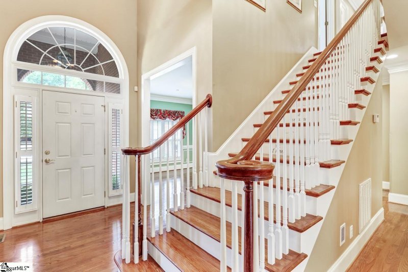 Property image 2 at 105 Red Branch Lane, Simpsonville, SC 29681