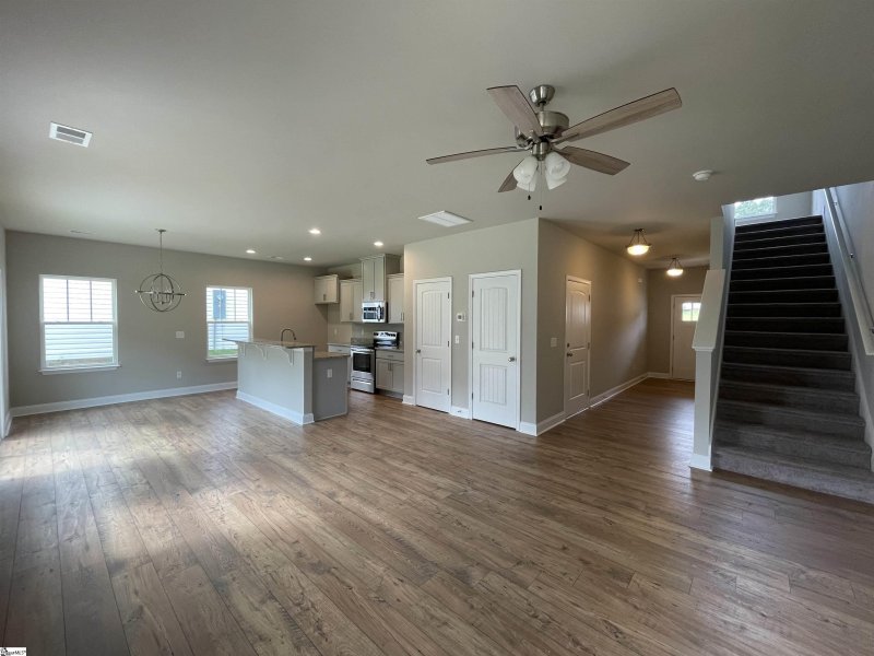 Property image 2 at 215 Rosewood Circle, Duncan, SC 29334