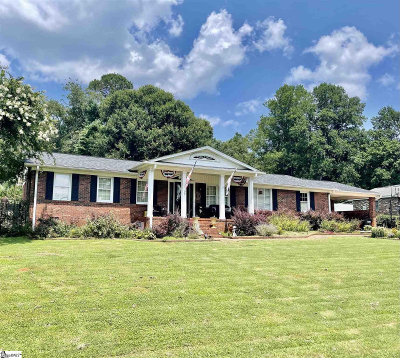 Property image 2 at 307 Hillandale Road, Liberty, SC 29657