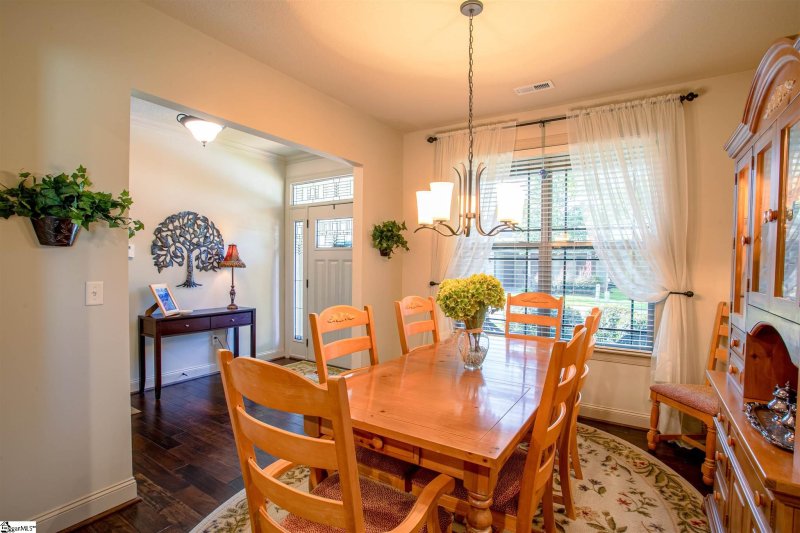 Property image 4 of 206 Ashler Drive in Greystone Cottages, Greer, SC 29650