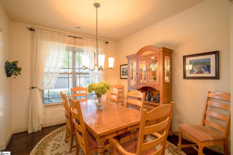 Property image 5 of 206 Ashler Drive in Greystone Cottages, Greer, SC 29650