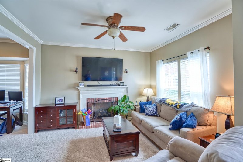 Property image 2 at 180 Spring Crossing Circle, Greer, SC 29650