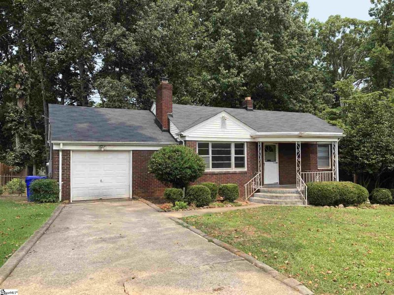 Property image 2 at 5 Bradley Boulevard, Greenville, SC 29609-5030