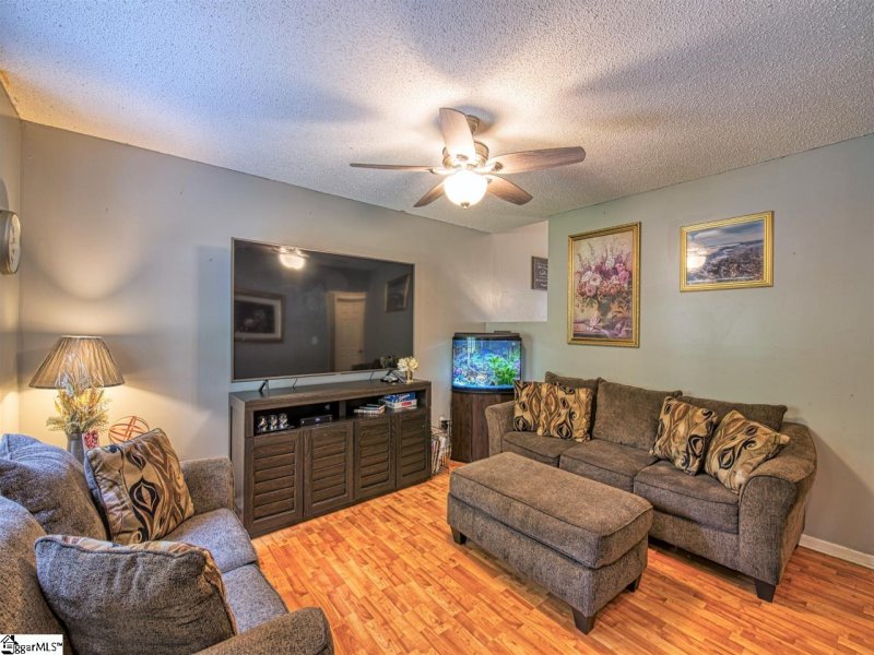 Property image 4 at 5 Earline Drive, Taylors, SC 29687