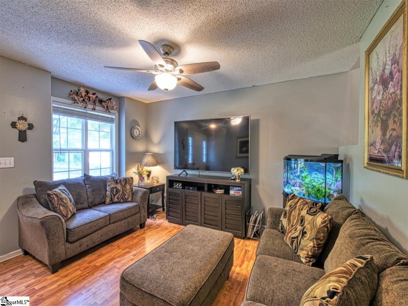 Property image 5 at 5 Earline Drive, Taylors, SC 29687