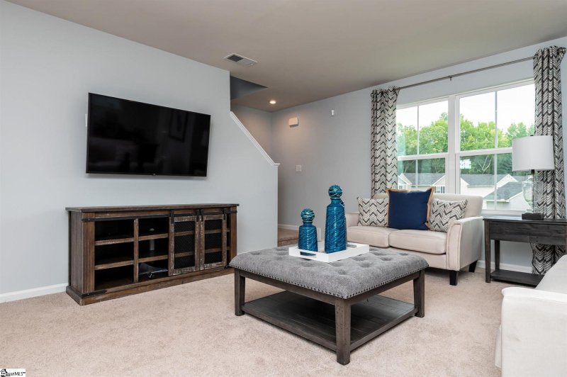 Property image 3 at 807 Purcell Drive, Woodruff, SC 29388