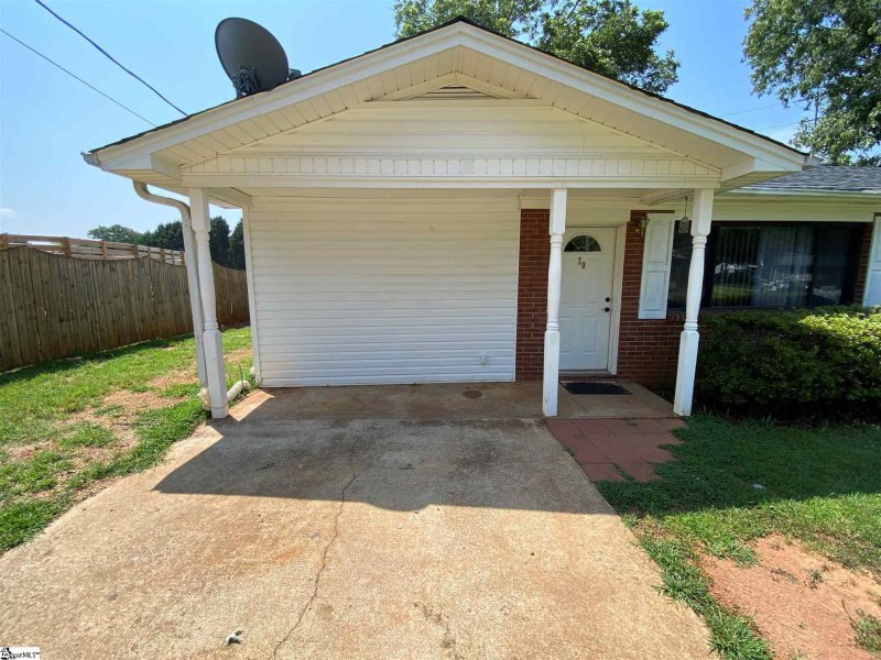 Property image 2 at 20 El Paso Drive, Greenville, SC 29617