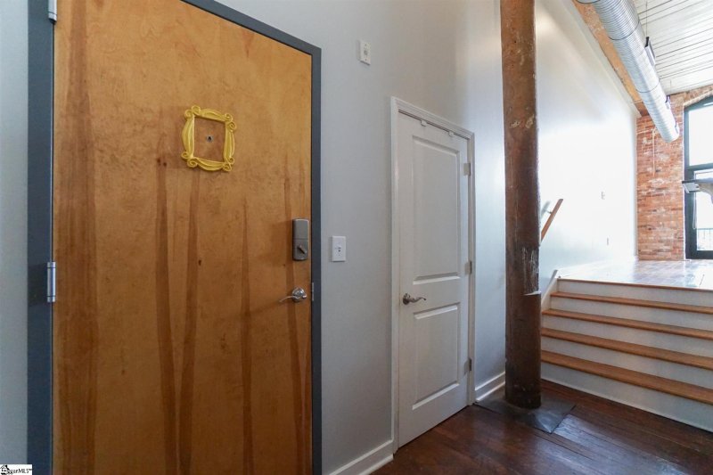 Property image 3 at 300 South Street, Simpsonville, SC 29681-2564