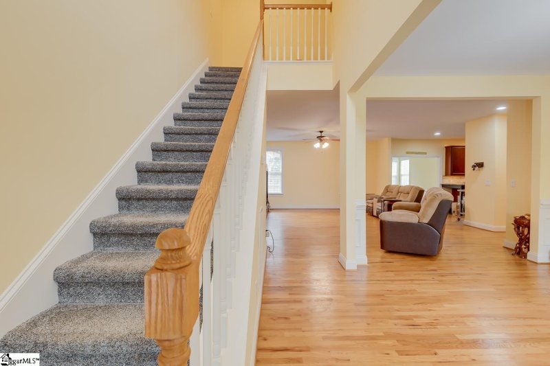 Property image 4 at 109 Windy Bluff Drive, Greenville, SC 29617