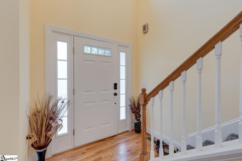 Property image 5 at 109 Windy Bluff Drive, Greenville, SC 29617